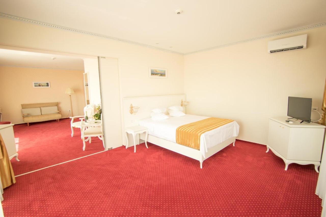 Msr Port Hotel Mangalia Bagian luar foto