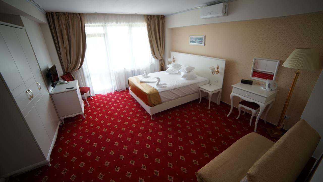 Msr Port Hotel Mangalia Bagian luar foto