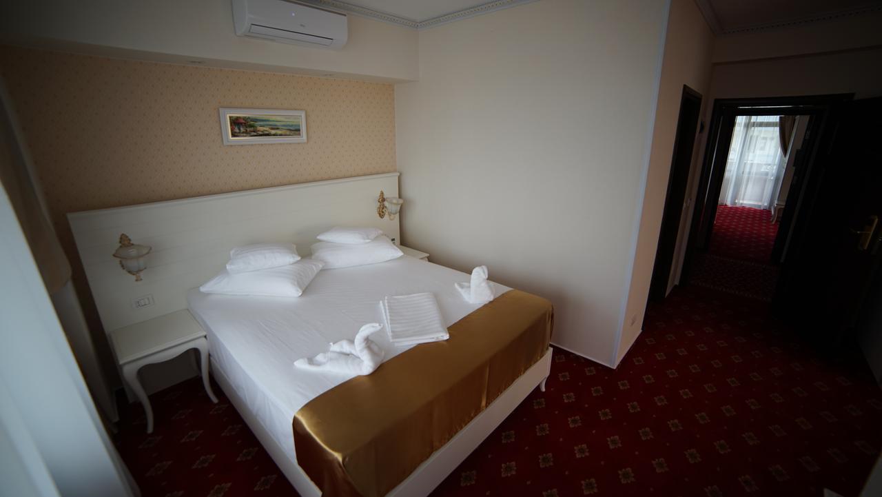 Msr Port Hotel Mangalia Bagian luar foto