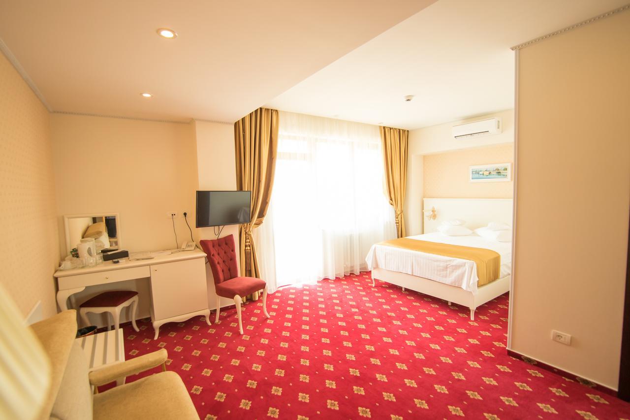 Msr Port Hotel Mangalia Bagian luar foto